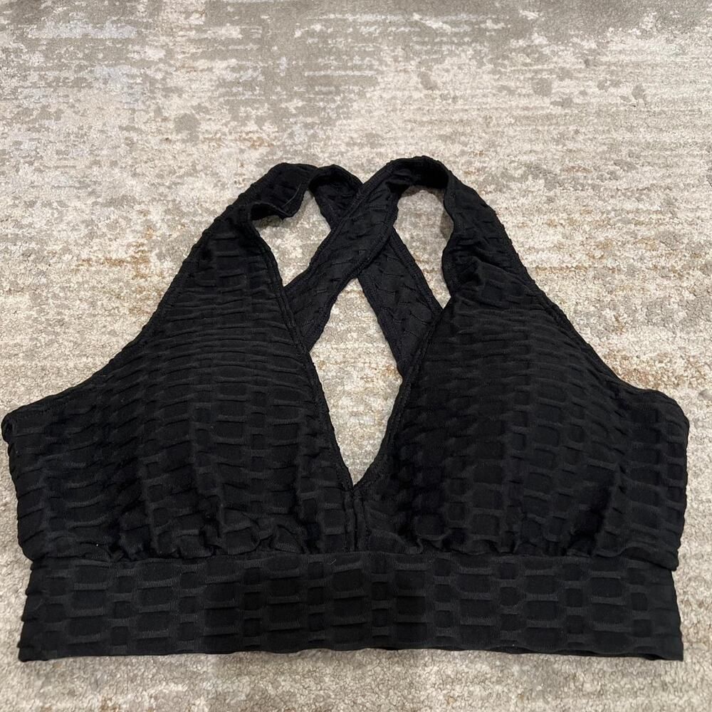TikTok Viral Honeycomb Textured Bra Black Cross Back Strappy Athleisure NWOT